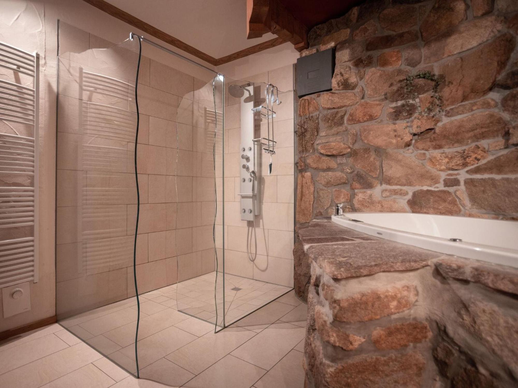 Holiday Home With Whirlpool And Sauna In Viechtach Eksteriør bilde